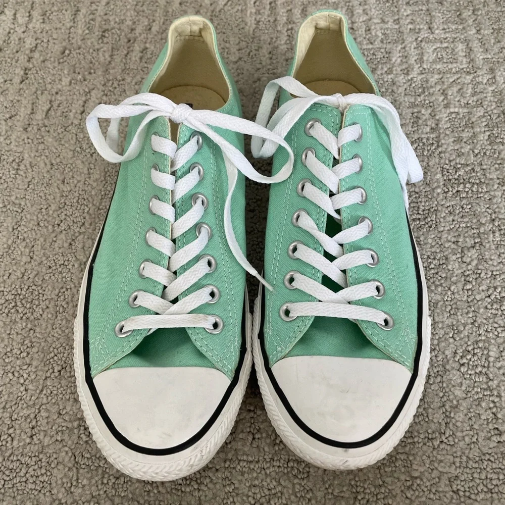 Converse All Stars (men sz 9, women sz 11) - Picture 1 of 6